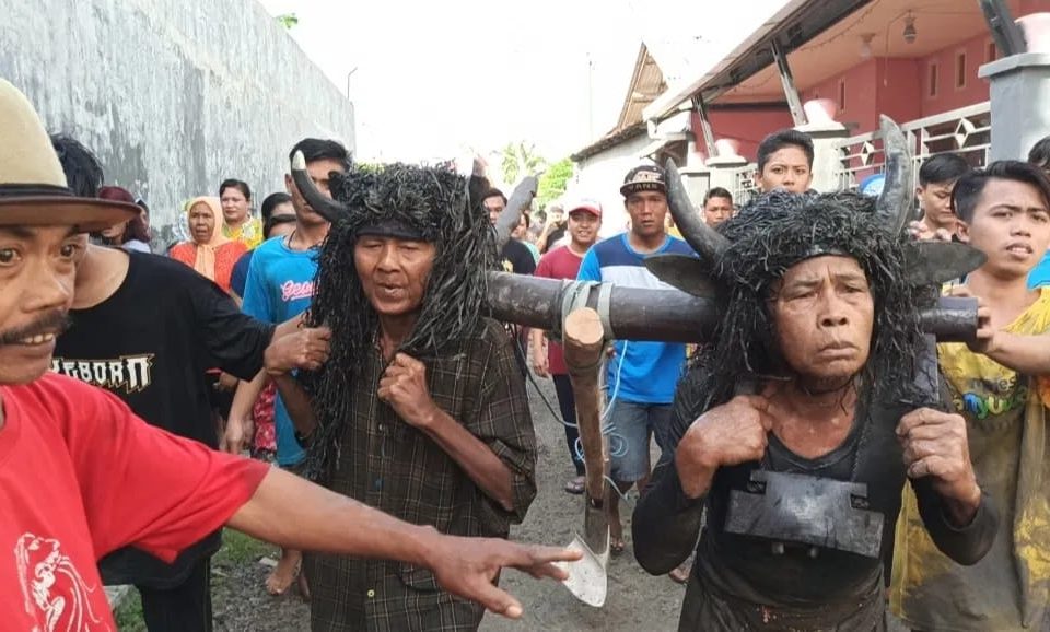 Penyelenggaraan Tradisi Keboan Desa Aliyan Banyuwangi di Tengah Pandemi