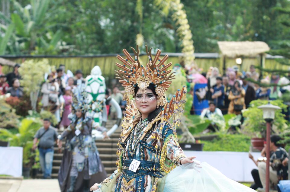 Karnaval BEC Banyuwangi Dengan Tema Yang Spektakuler!